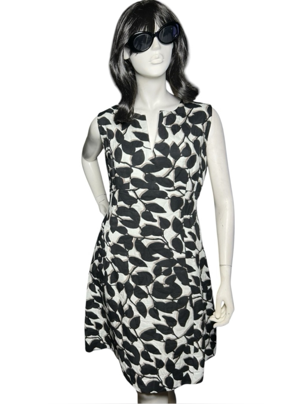 kate spade Black and White Leaf-Print Sleeveless Midi Dress